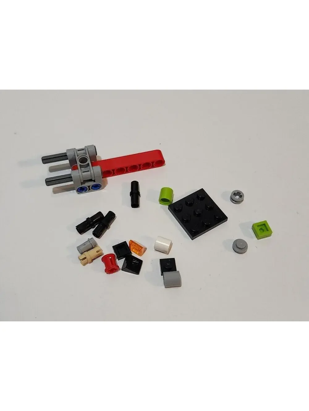 Lego 42138 Ford Mustang Shelby GT500 Extra Bricks Pieces